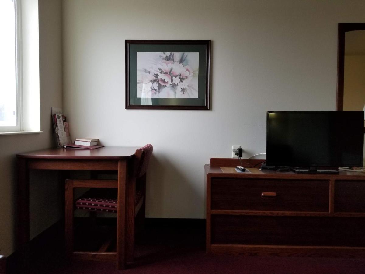 Bilmar Inn & Suites Dell Rapids Extérieur photo