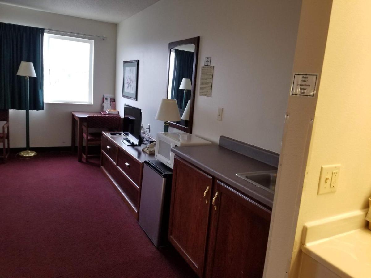 Bilmar Inn & Suites Dell Rapids Extérieur photo