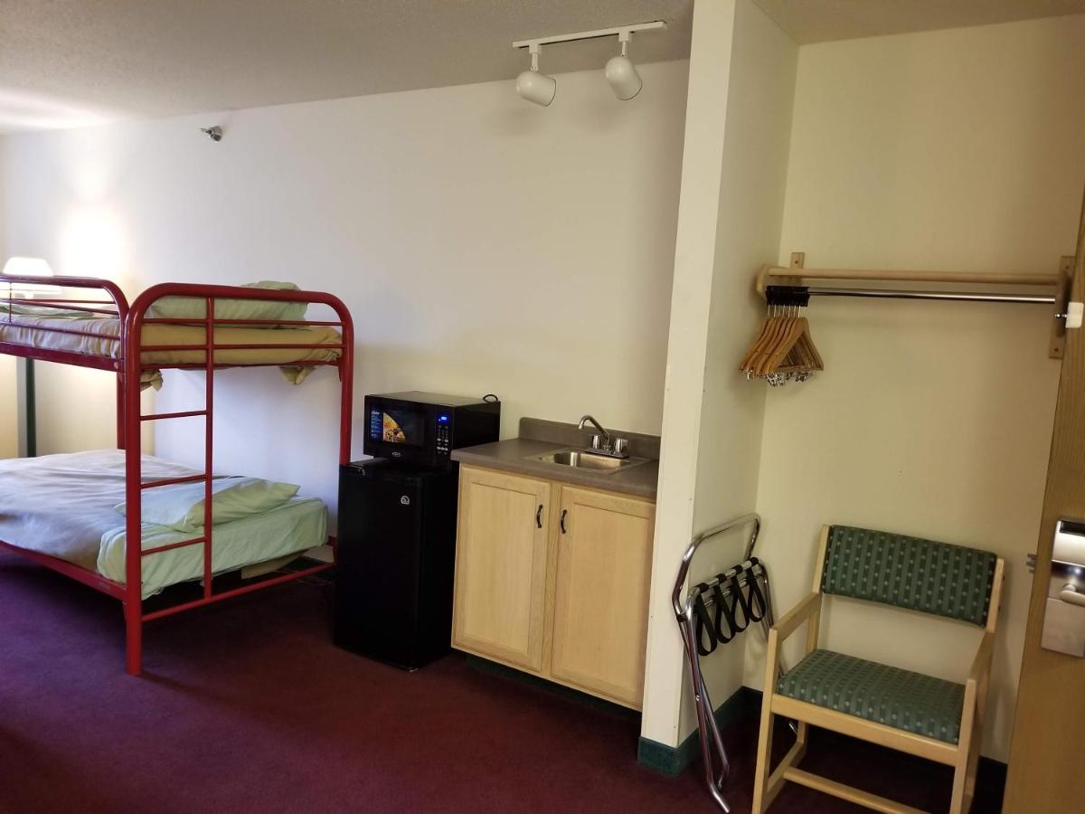 Bilmar Inn & Suites Dell Rapids Extérieur photo