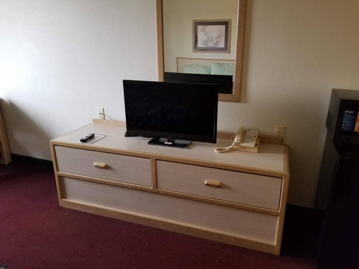 Bilmar Inn & Suites Dell Rapids Extérieur photo