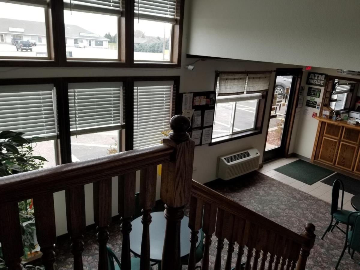 Bilmar Inn & Suites Dell Rapids Extérieur photo