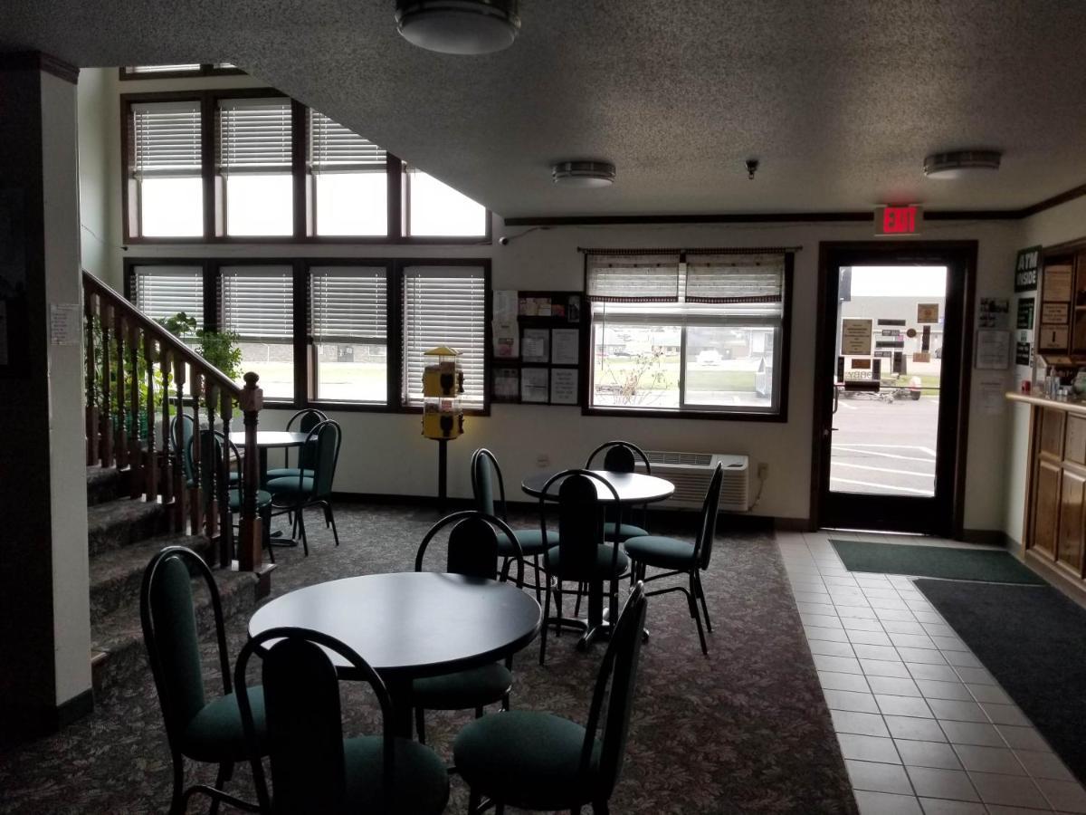 Bilmar Inn & Suites Dell Rapids Extérieur photo