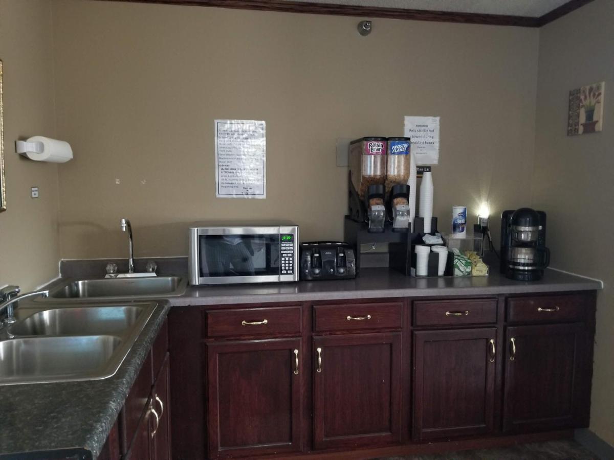 Bilmar Inn & Suites Dell Rapids Extérieur photo