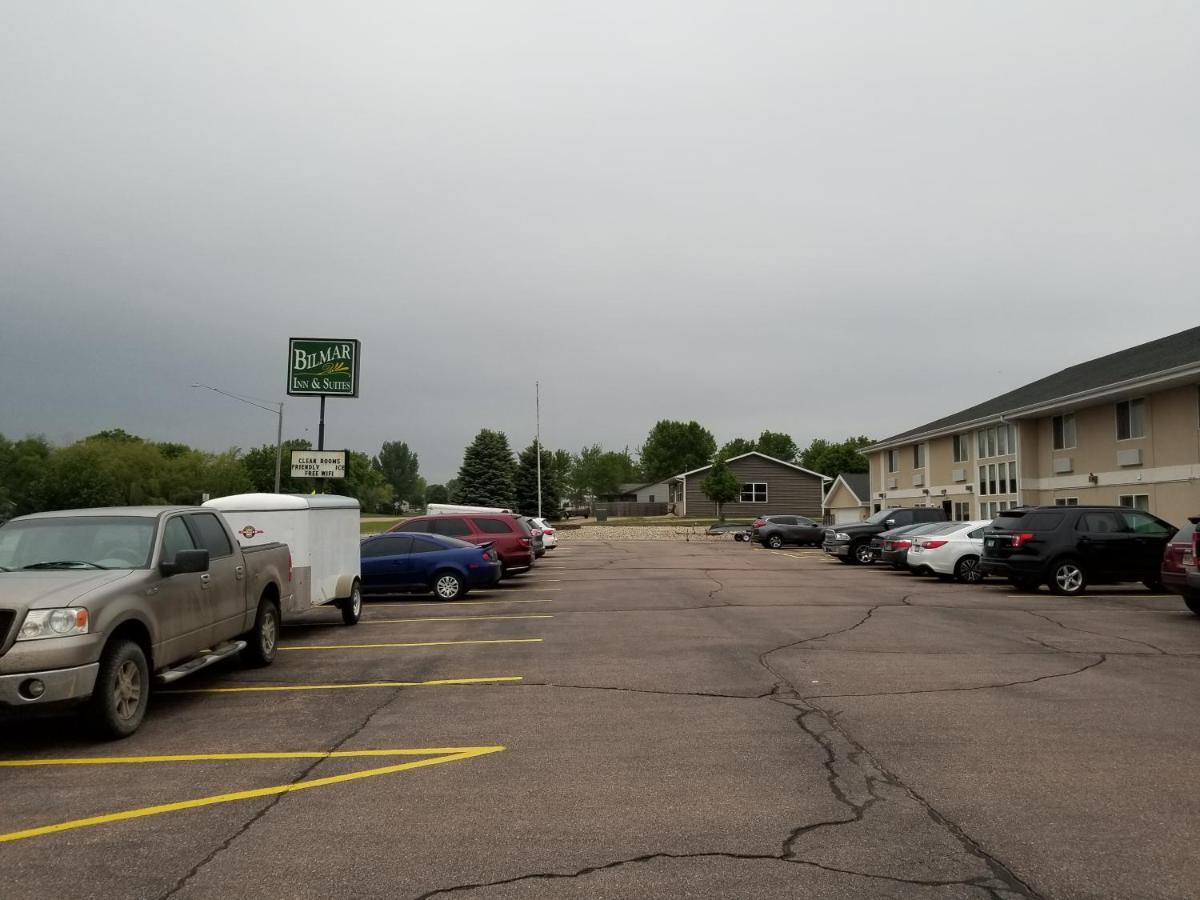 Bilmar Inn & Suites Dell Rapids Extérieur photo